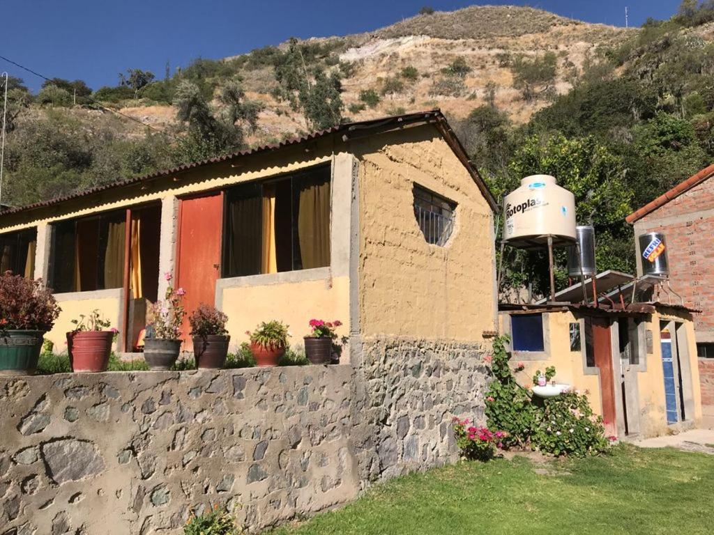 Posada Gloria Hostel Tapay Exterior photo